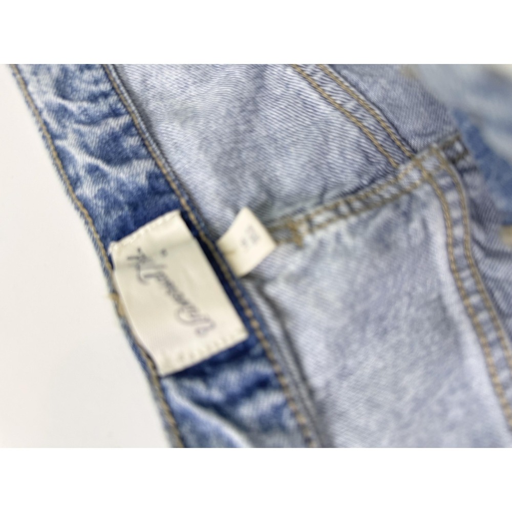 Universal Thread Jeans Womens 14 Blue High Rise Straight Distressed Light Wash - Picture 6 of 11